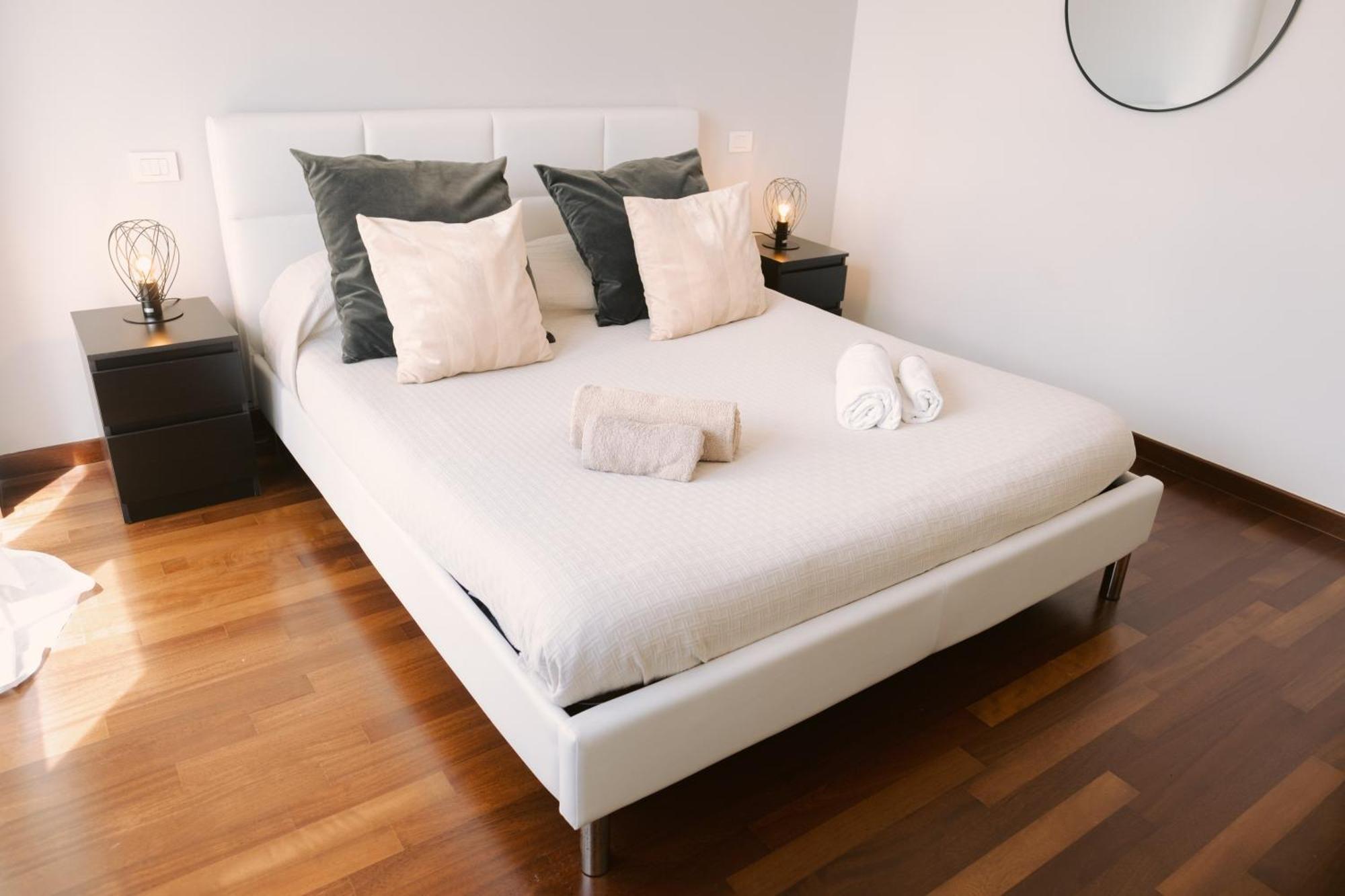 Central Apartment باري المظهر الخارجي الصورة